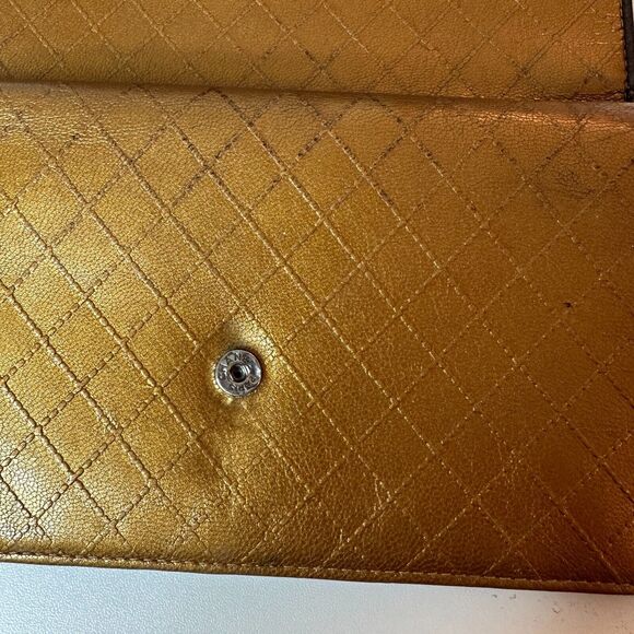 Authentic Chanel Tri-Fold Wallet Gold & Black Interior Trim Leather gold CC Logo - Picture 7 of 14